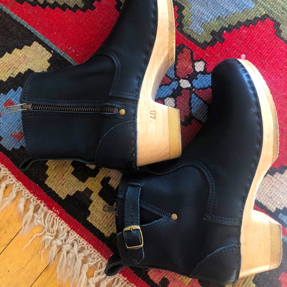 No. 6 Black Buckle Clog Boots. Size 40 or US 8.